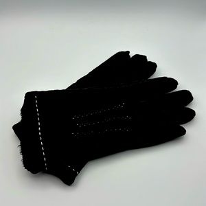 Leather gloves